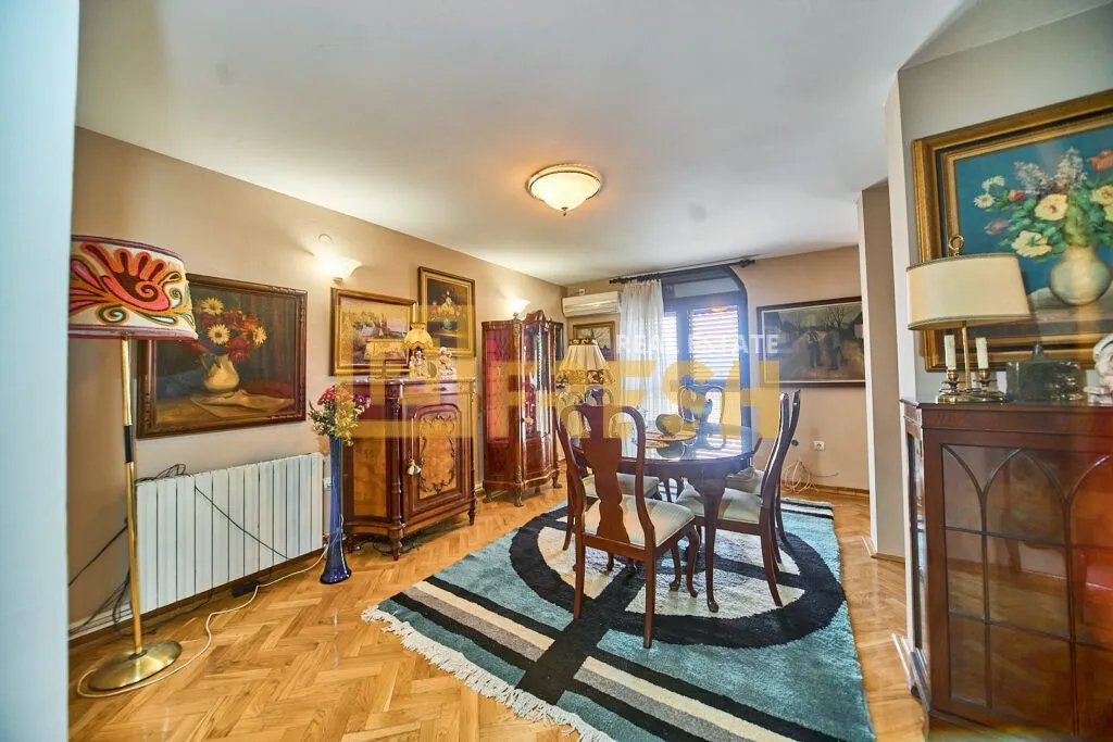 Izdavanje, kuća, 280m², Gorica C, Podgorica