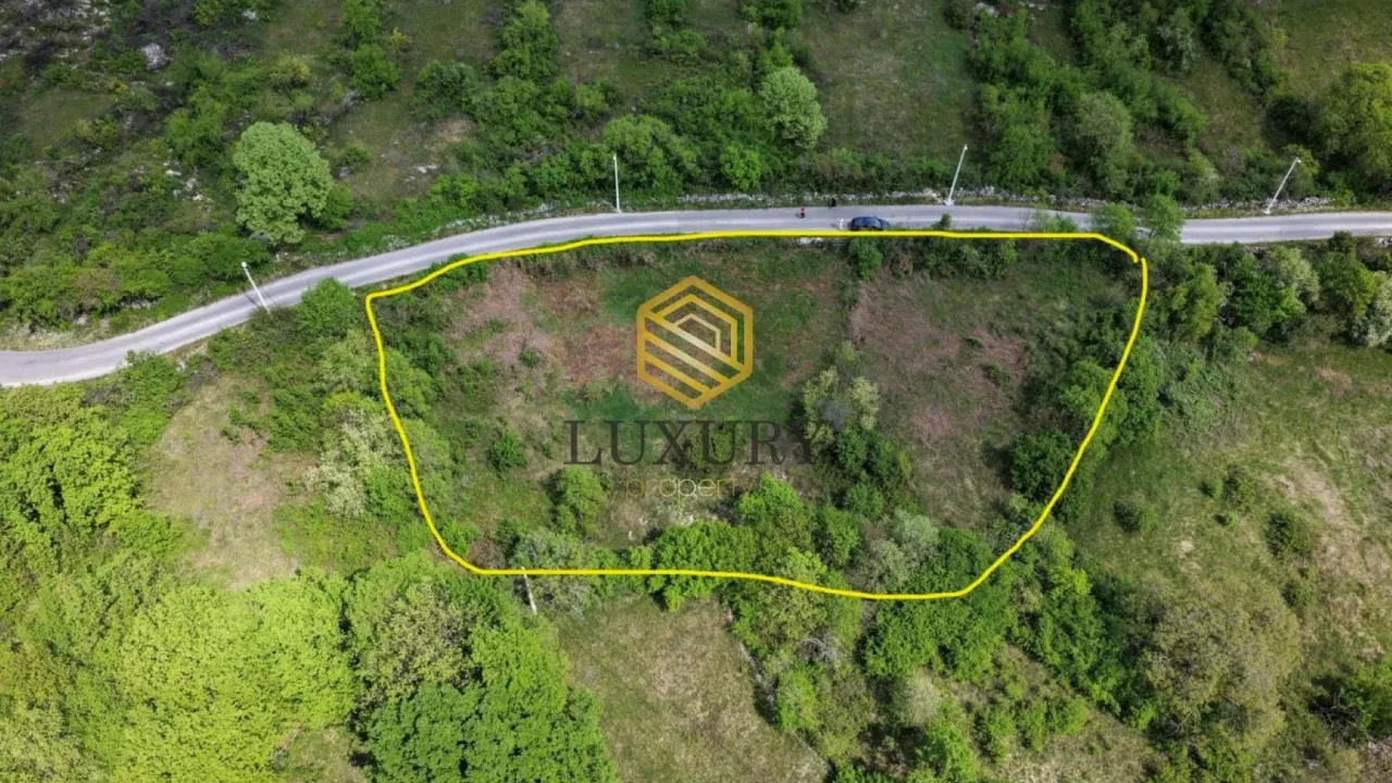 Sale, land lot, 2500m², Komani, Podgorica