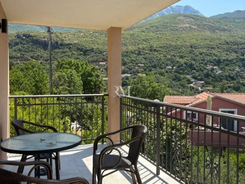 Izdavanje, kuća, 100m², Sutvara, Kotor - image 7