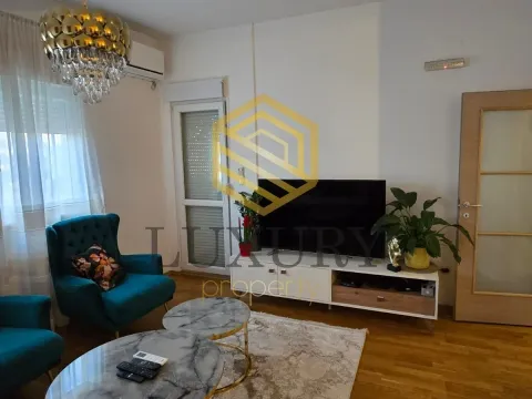 Rent, one bedroom apartment, 40m², Ljubović, Podgorica - image 11