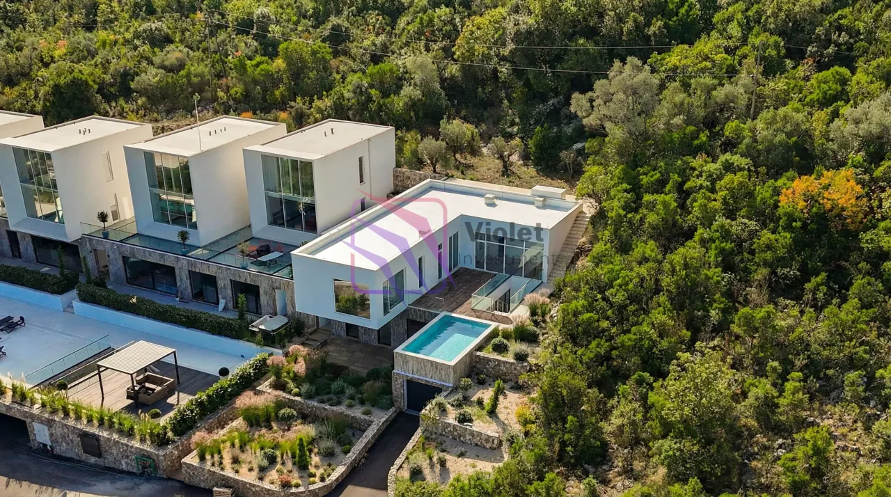 Sale, house, 350m², Krašići, Tivat