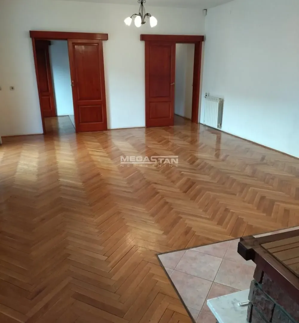 Rent, house, 542m², Bulbulder, Zvezdara Sve Podlokacije