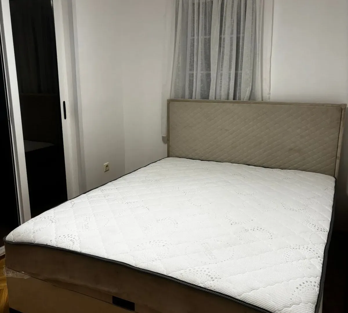 Izdavanje, dvosoban stan, 40m², Rafailovići, Budva