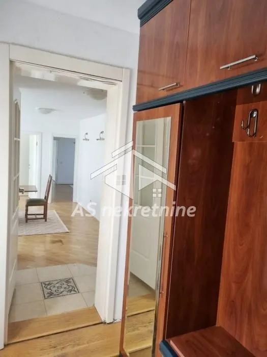 Rent, apartment, 130m², Čukarica, Beograd