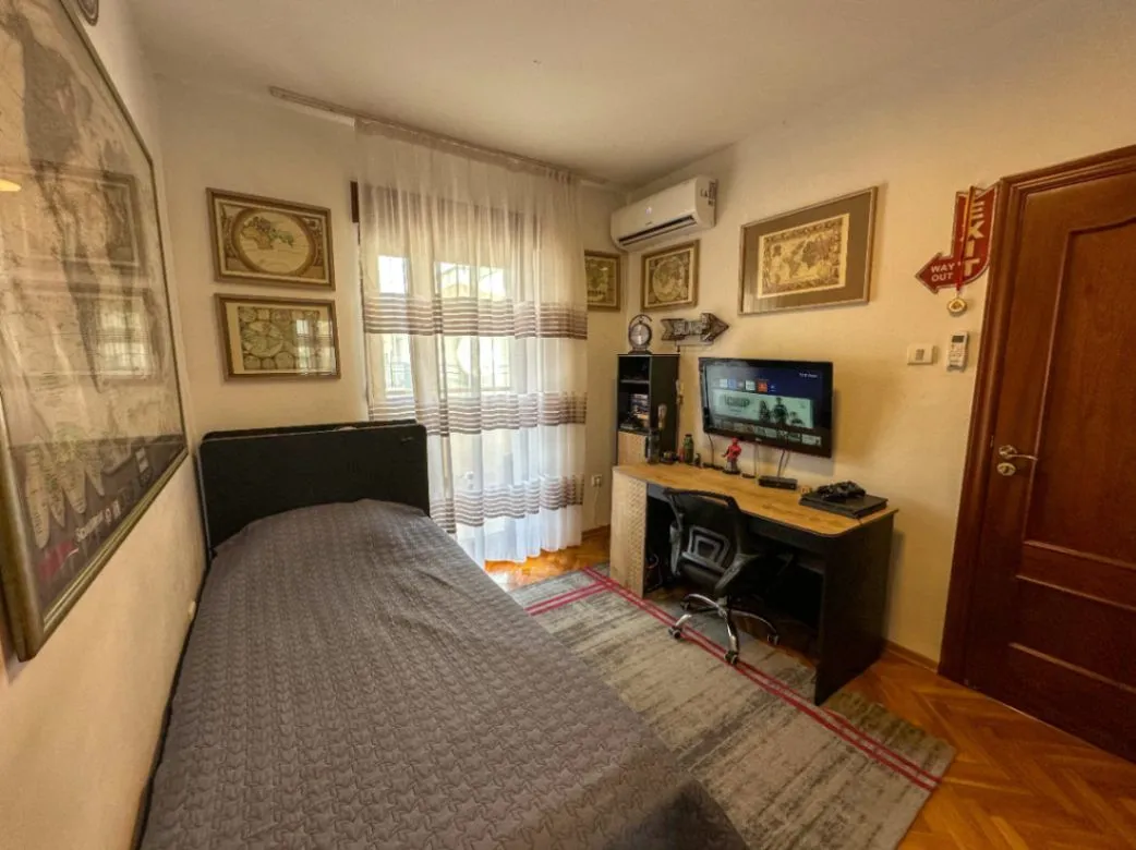 Prodaja, dvosoban stan, 72m², Pod Goricom, Podgorica