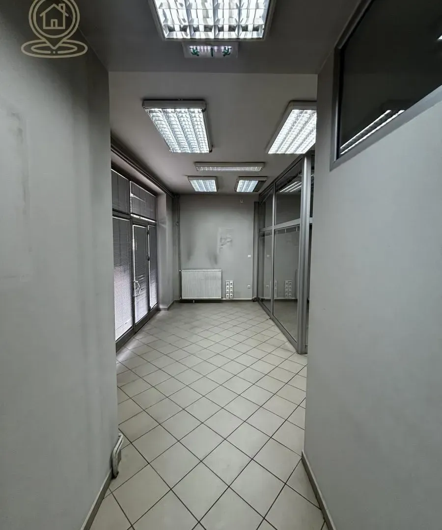 Rent, office space, 450m², Marger, Niš