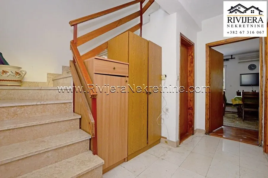 Prodaja, kuća, 240m², Igalo, Herceg Novi