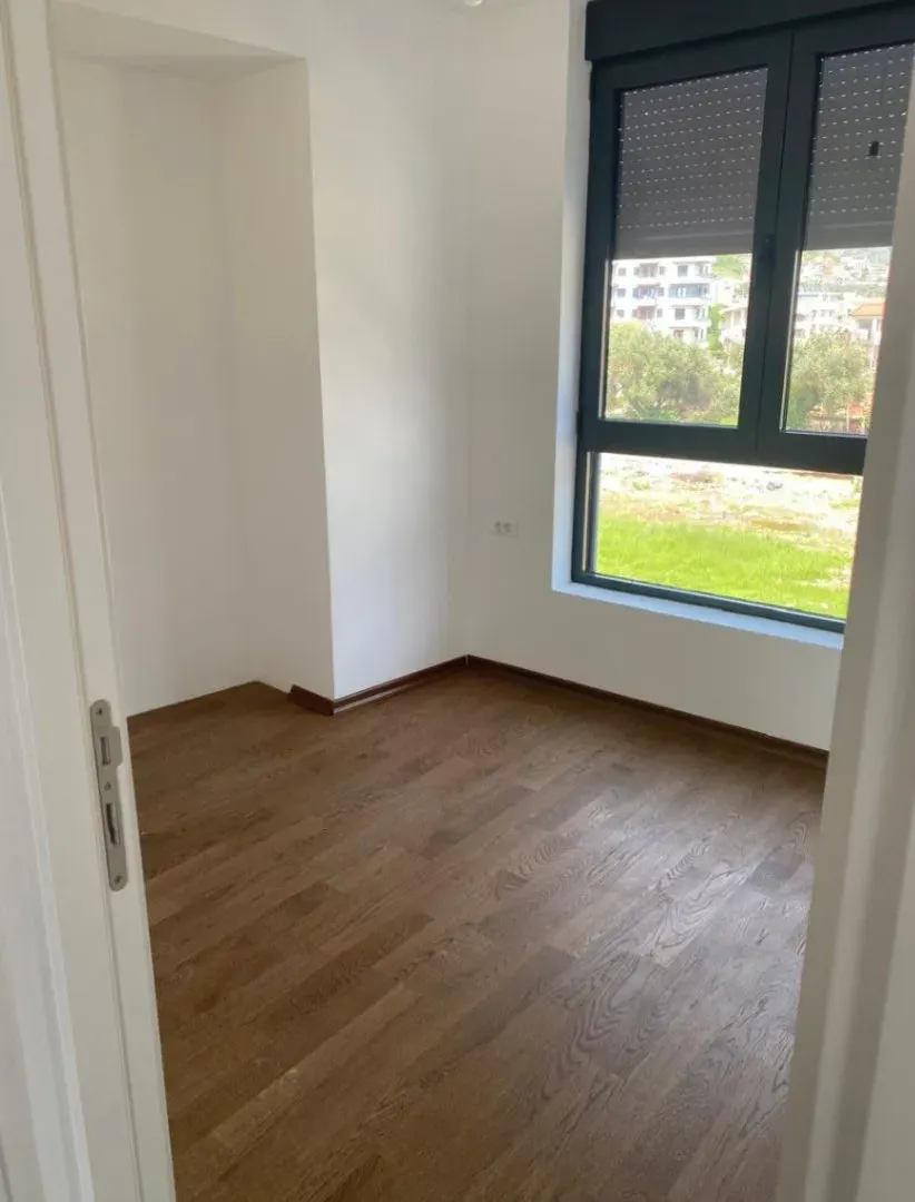 Prodaja, dvosoban stan, 60m², Bar, Crna Gora