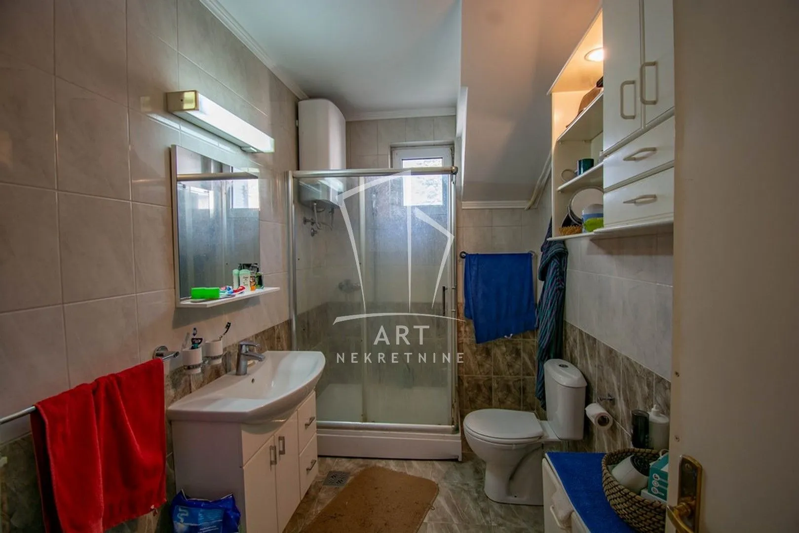 Sale, four bedroom apartment, 140m², Voždovac Sve Podlokacije, Beograd