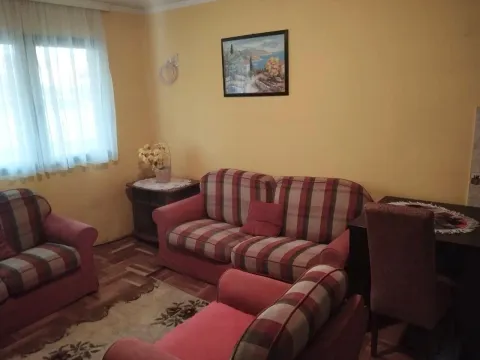 Izdavanje, garsonjera, 40m², Stari Aerodrom, Podgorica - image 5