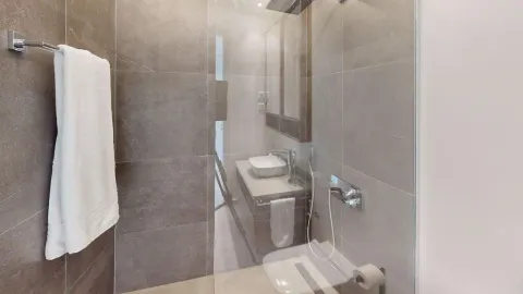 Prodaja, jednosoban stan, 42m², Tivat, Crna Gora - image 9