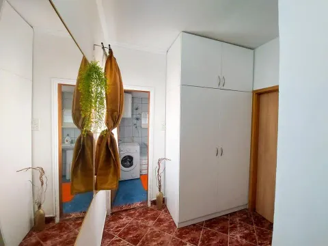 Rent, one bedroom apartment, 55m², Tološi, Podgorica - image 11
