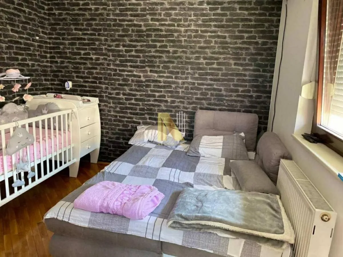 Prodaja, trosoban stan, 71m², Salajka, Novi Sad Sve Podlokacije