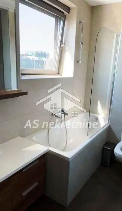 Prodaja, dvosoban stan, 55m², Novi Beograd Blok 65, Novi Beograd Sve Podlokacije