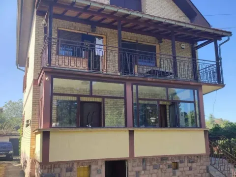 Kuća in Trešnja-Koviona