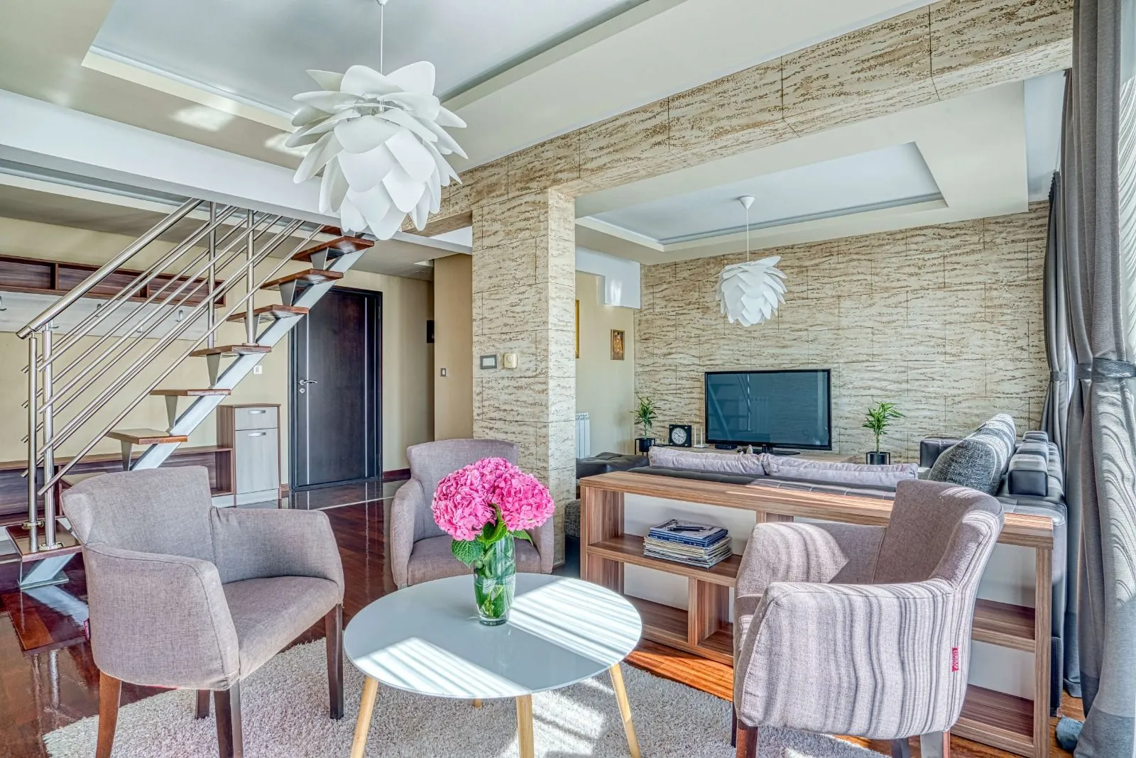 Prodaja, četvorosoban stan, 188m², Rozino, Budva
