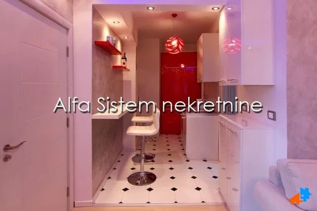 Rent, two bedroom apartment, 55m², Stari Grad, Beograd