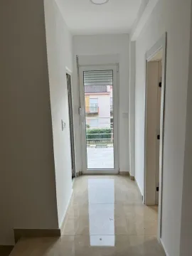 Rent, house, 300m², Stari Aerodrom, Podgorica - image 11