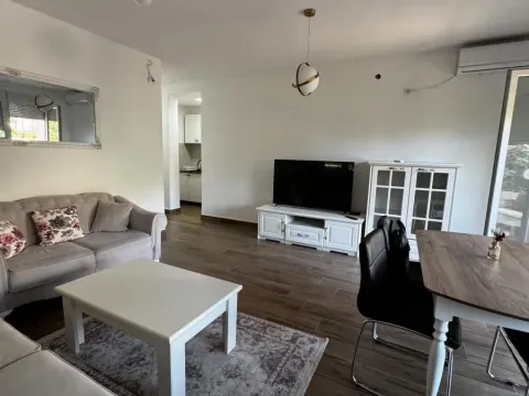Sale, two bedroom apartment, 67m², Novi Banovci, Stara Pazova