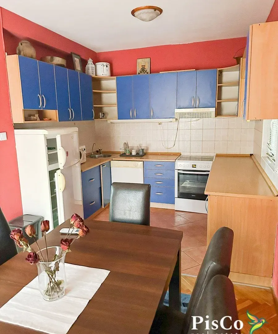 Izdavanje, kuća, 250m², Donja Gorica, Podgorica