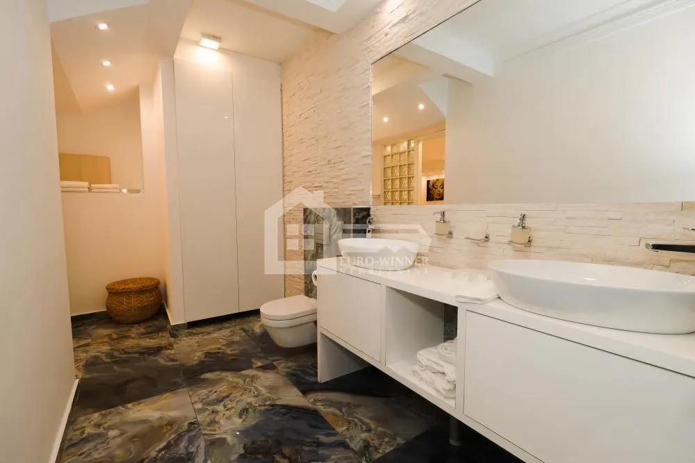 Sale, two bedroom apartment, 109m², Vračar Hram, Vračar Sve Podlokacije