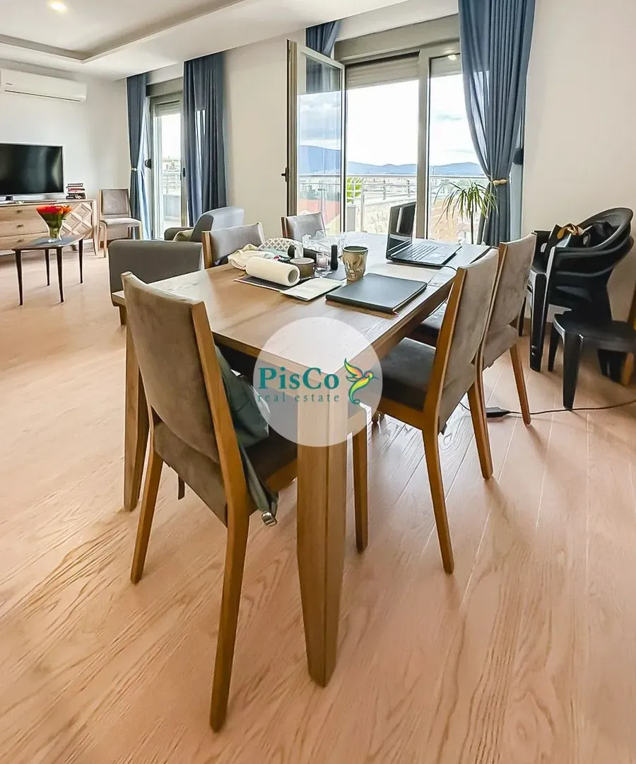 Prodaja, dvosoban stan, 117m², Tivat, Crna Gora