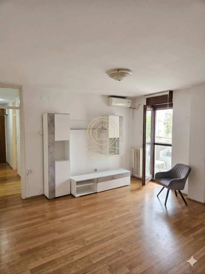 Prodaja, dvosoban stan, 58m², Detelinara, Novi Sad Sve Podlokacije