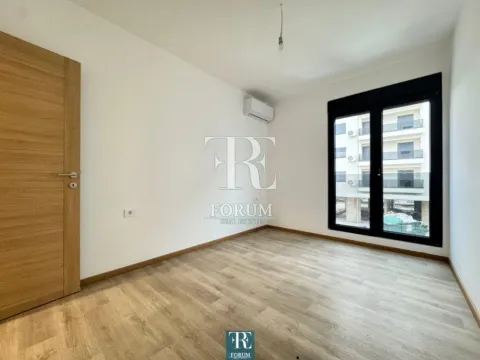 Izdavanje, dvosoban stan, 60m², City Kvart, Podgorica - image 9