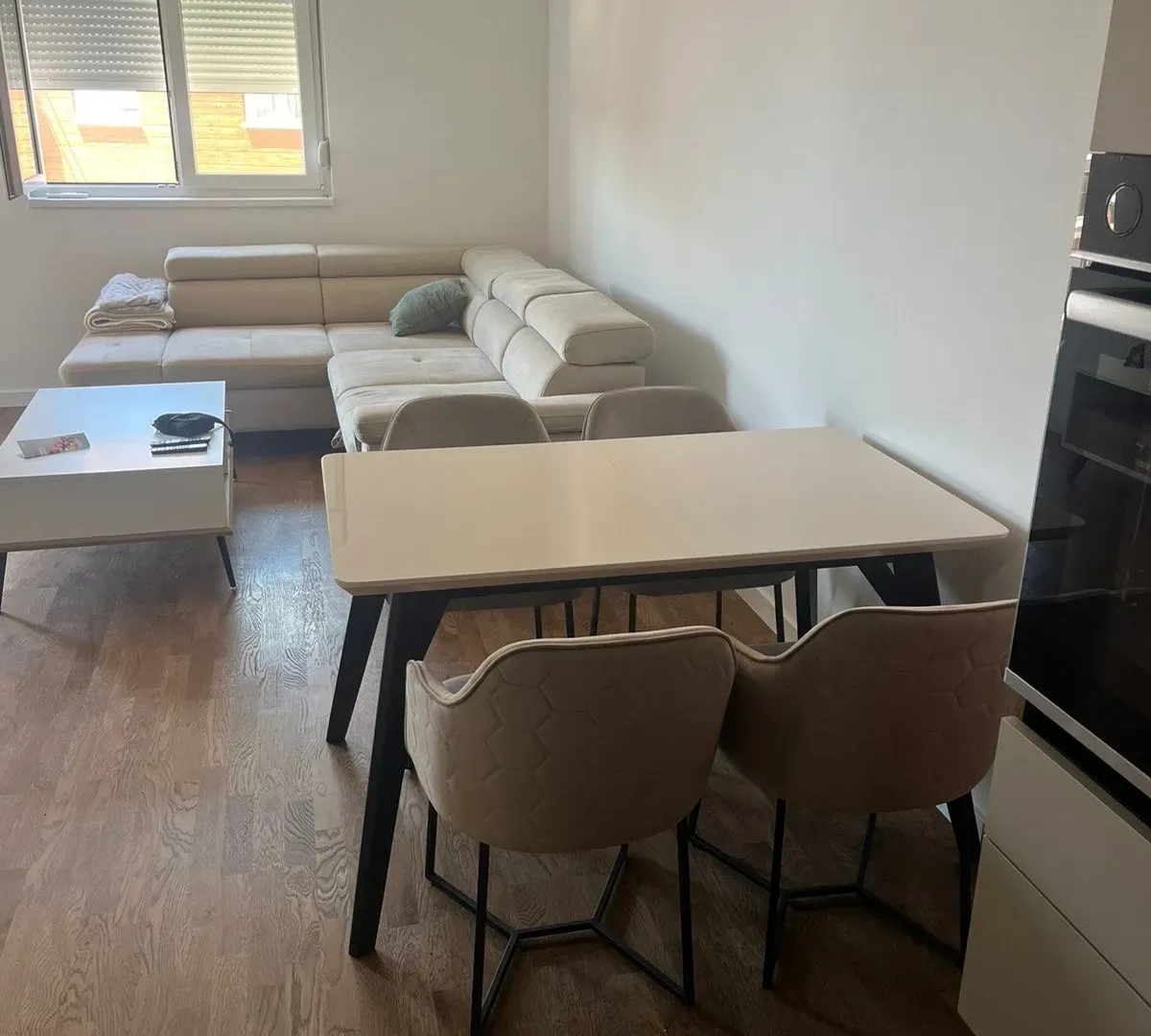 Rent, one bedroom apartment, 46m², Stari Aerodrom, Podgorica