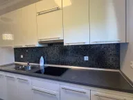 Izdavanje, trosoban stan, 170m², Gorica C, Podgorica - image 5