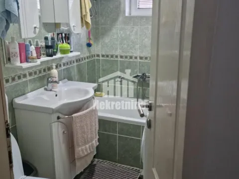 Prodaja, četvorosoban stan, 105m², Zemun Novi Grad, Zemun Sve Podlokacije - image 12
