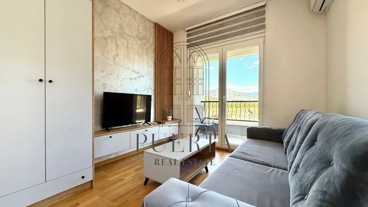 Rent, studio apartment, 27m², Stari Aerodrom, Podgorica