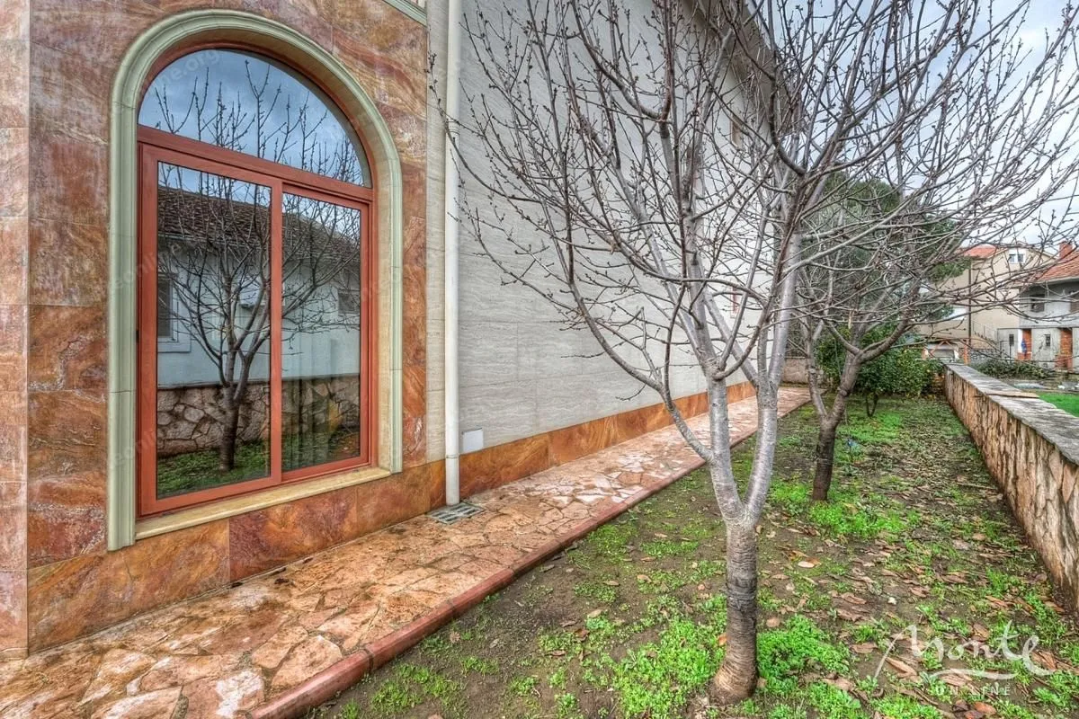 Sale, house, 372m², Radovići, Tivat