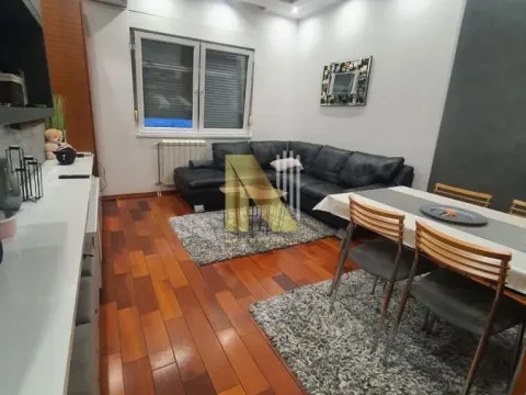 Stan in Bulevar Evrope