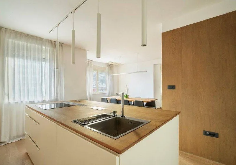 Rent, two bedroom apartment, 138m², Centar, Budva