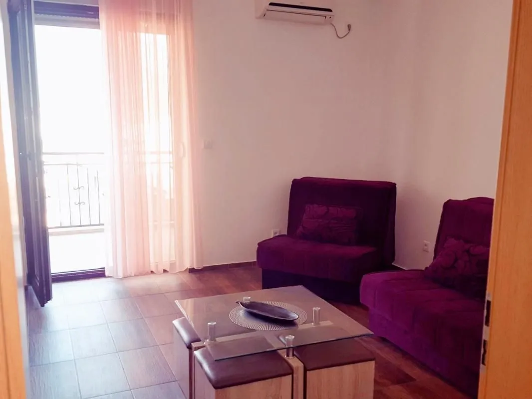 Sale, house, 617m², Šušanj, Bar