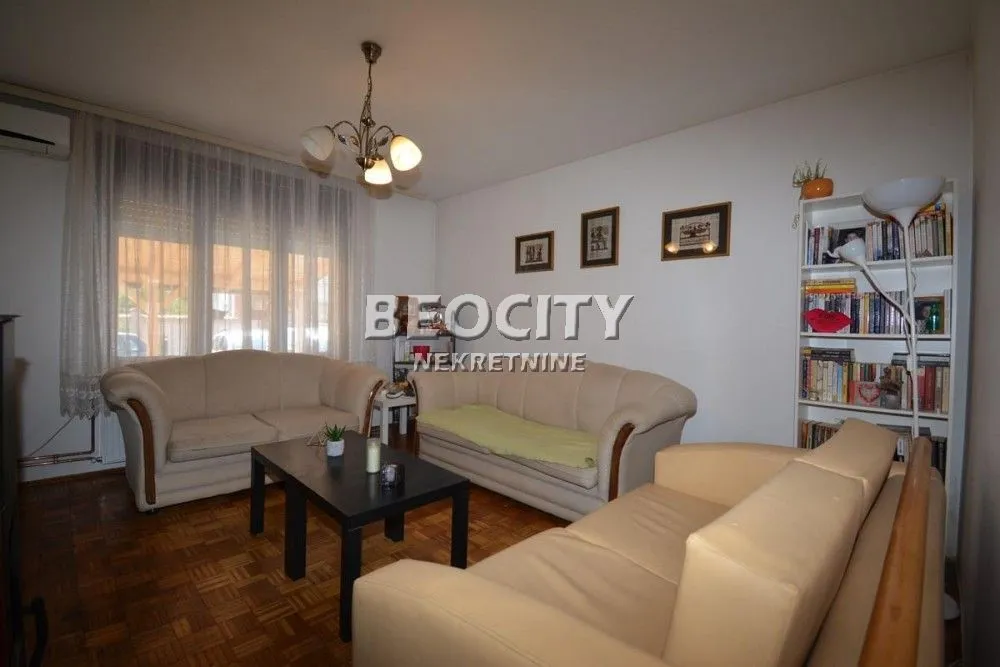 Prodaja, kuća, 255m², Kaluđerica, Beograd