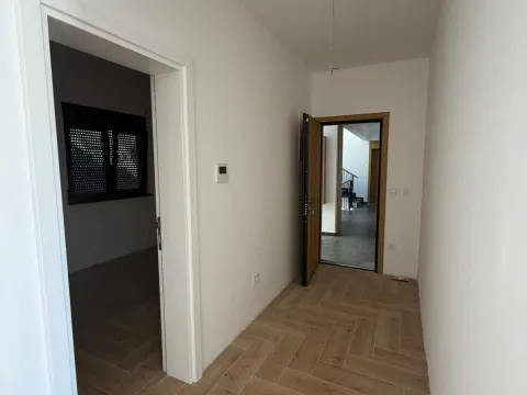 Prodaja, stan, 68m², Kava, Tivat - image 11