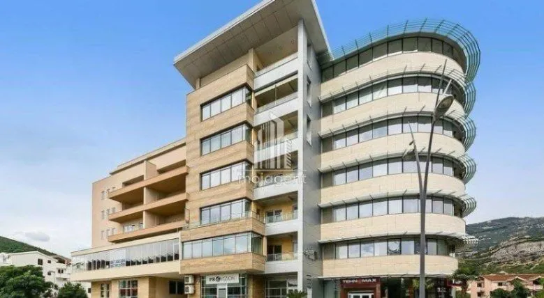 Prodaja, dvosoban stan, 119m², Bulevar, Budva