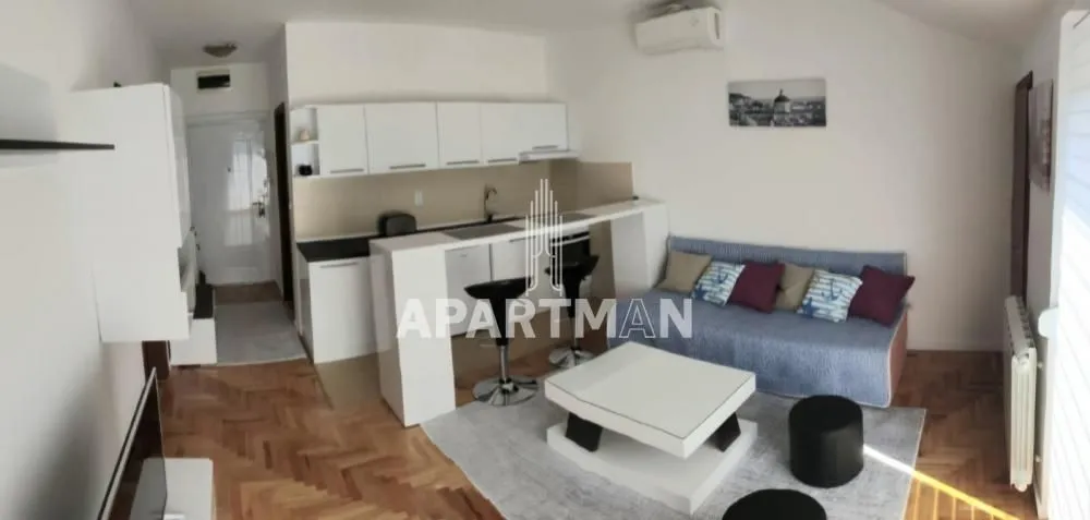 Sale, two bedroom apartment, 40m², Uciteljsko Naselje, Zvezdara Sve Podlokacije