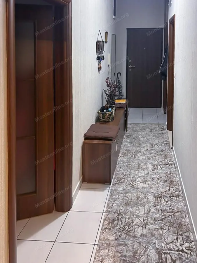 Prodaja, dvosoban stan, 72m², Momišići, Podgorica