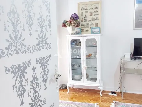 Rent, three bedroom apartment, 77m², Stari Grad, Beograd - image 9