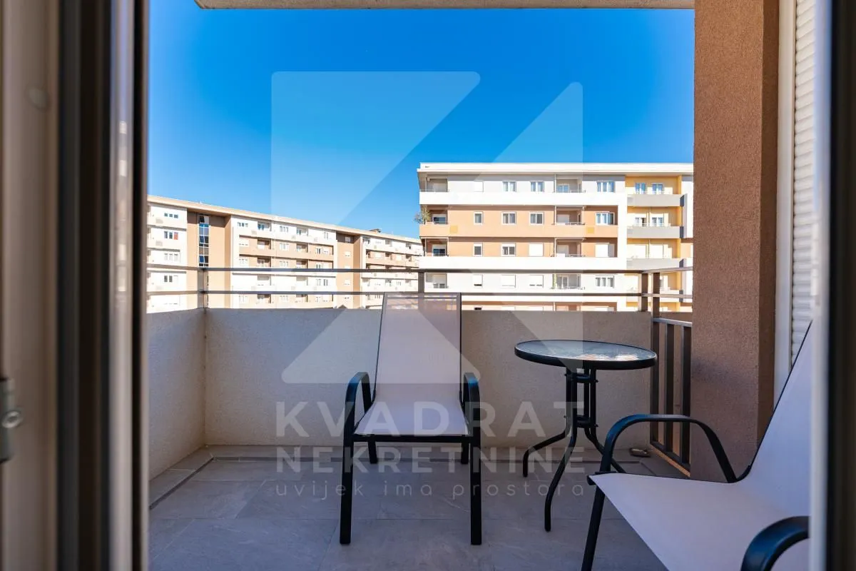 Prodaja, dvosoban stan, 68m², Central Point, Podgorica