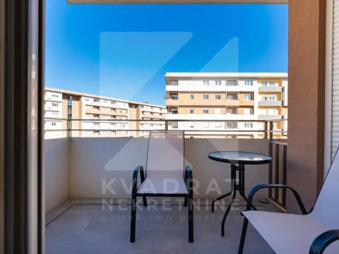 Sale, two bedroom apartment, 68m², Central Point, Podgorica - image 20