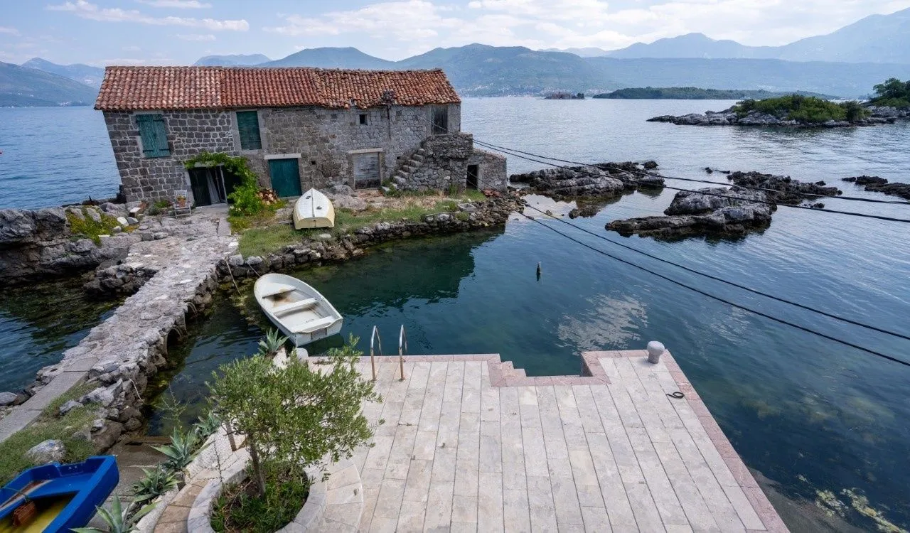 Prodaja, kuća, 121m², Tivat, Crna Gora