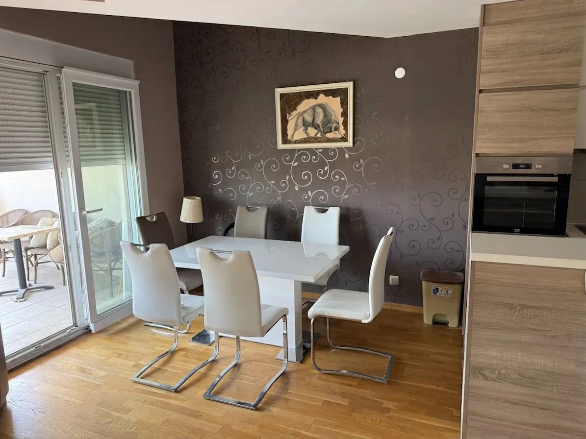 Rent, two bedroom apartment, 88m², Ljubović, Podgorica