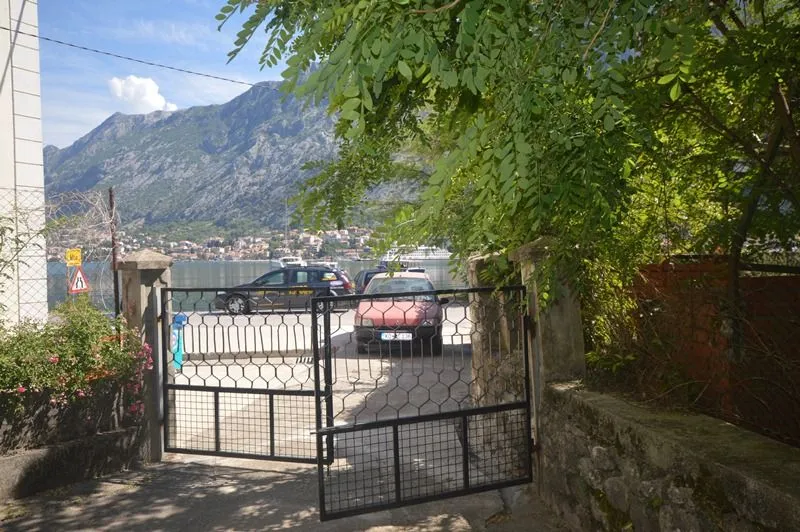 Sale, house, 323m², Škaljari, Kotor