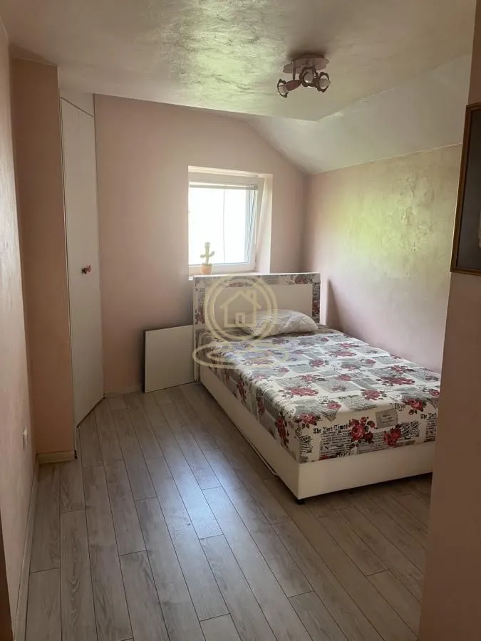Rent, four bedroom apartment, 65m², Stari Grad, Beograd