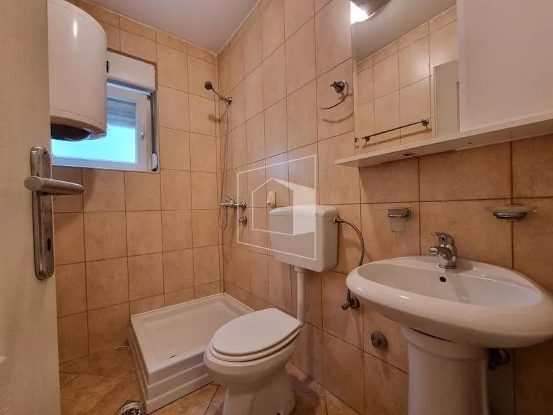 Rent, office space, 65m², Stari Aerodrom, Podgorica