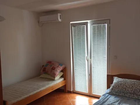 Rent, house, 150m², Dobre Vode, Bar - image 6